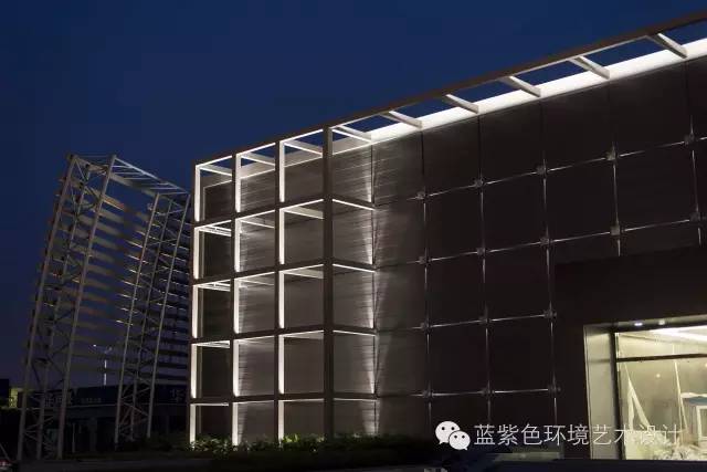 这是媒体墙席卷神州大地的年代,但是我们作为艺术照明设计师应该遵循