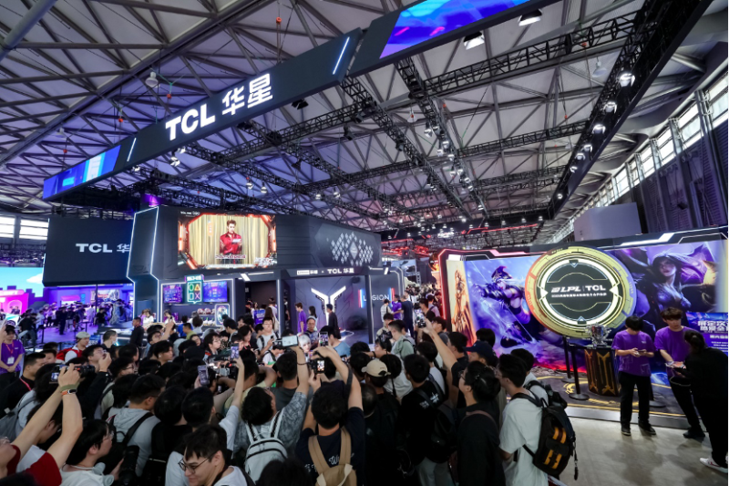 TCL全场景电竞与智慧终端产品亮相ChinaJoy2025