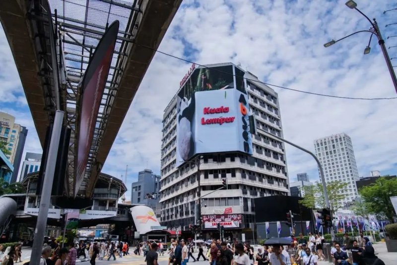 艾比森A25系列点亮吉隆坡金三角，开启全球地标计划