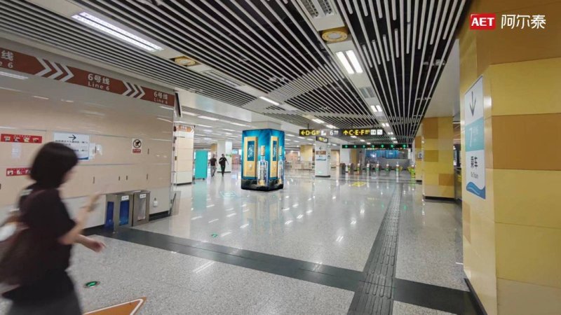 850㎡裸眼3D助燃成都世运会！AET阿尔泰以光显科技致敬全球健儿