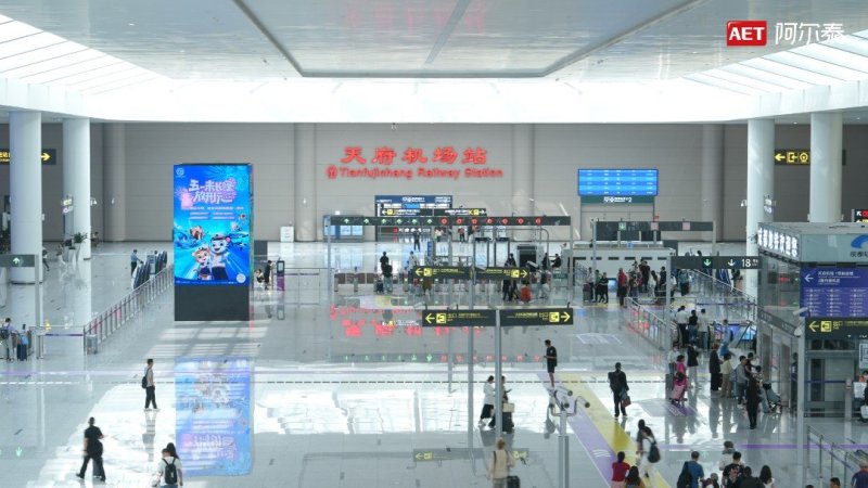 850㎡裸眼3D助燃成都世运会！AET阿尔泰以光显科技致敬全球健儿