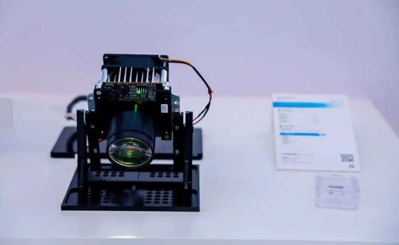 BOE IPC 2025 | 京东方华灿携多项Micro LED创新产品亮相 以芯驱动AI智领未来