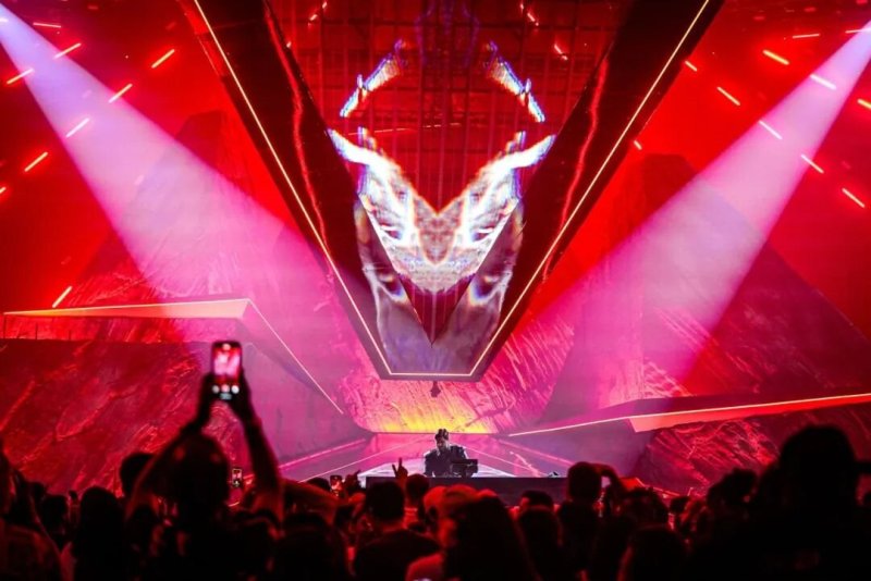 世界TOP级舞美｜雷迪奥如何助力沙特EWC电竞世界杯惊艳全球？