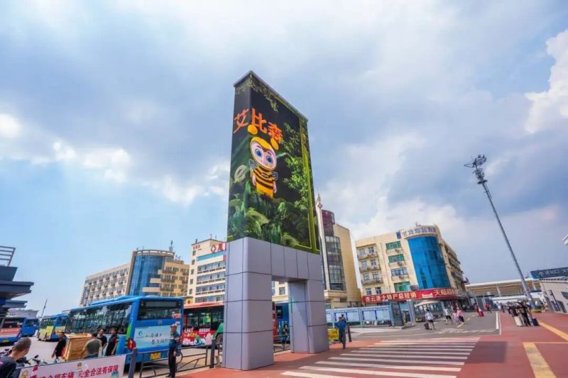 标杆案例丨从核心商圈到交通枢纽，艾比森显示技术焕新双城地标