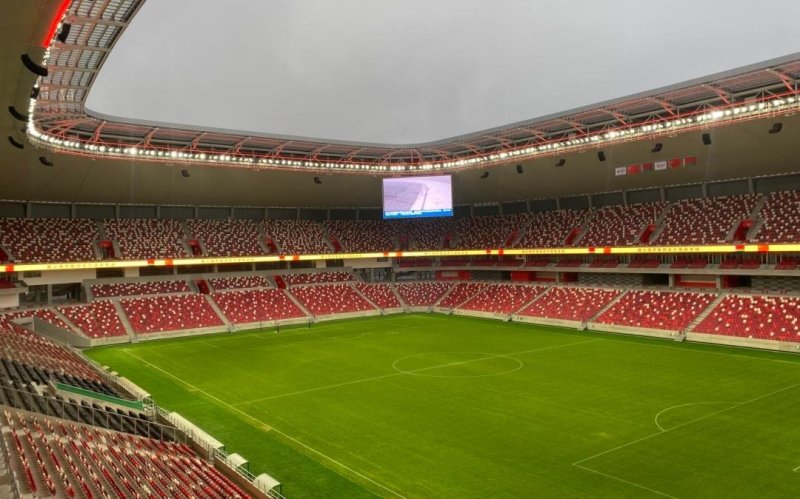 标杆案例丨从核心商圈到交通枢纽，艾比森显示技术焕新双城地标