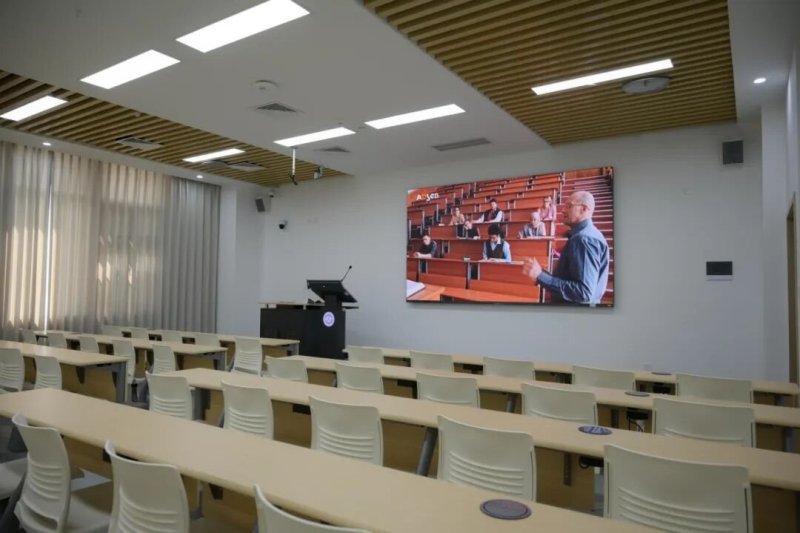 再获知名“双一流”高校青睐，艾比森显示技术驱动教学空间焕新升级
