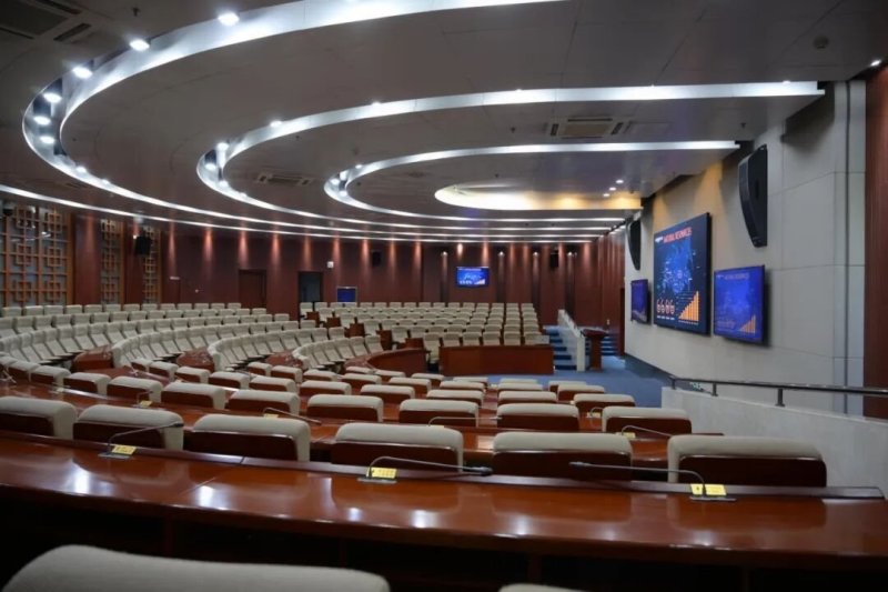 再获知名“双一流”高校青睐，艾比森显示技术驱动教学空间焕新升级